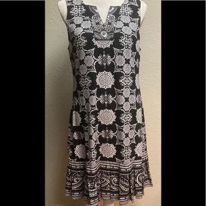 2/$10 Travel ready black and white midi dress by Hawthorn